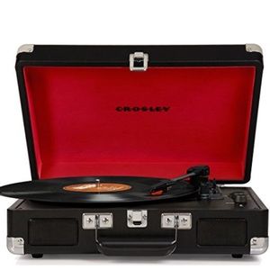 Crossly deluxe cruiser portable turntable